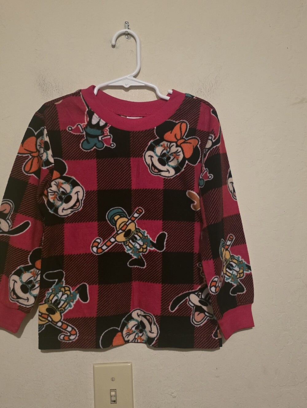 Disney plaid Minnie Pluto and goofy PJ shirt size 4